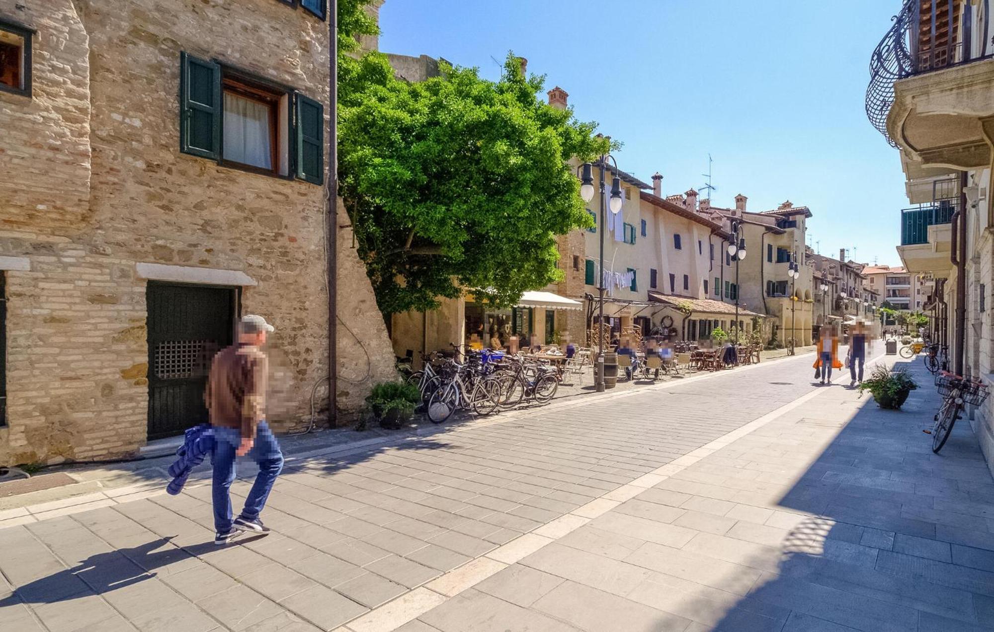 2 Bedroom Cozy Apartment In Gorizia Buitenkant foto